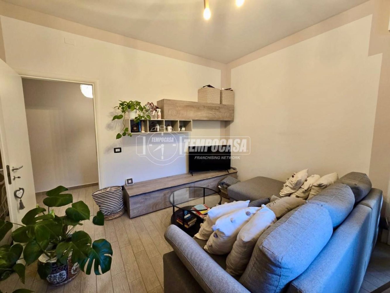 2 bedrooms Apartment in Reggio Emilia, Italy No. 375341