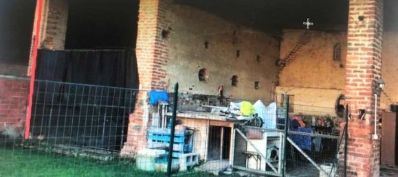 Apartamento de 4 dormitorios en Fontanetto Po, Italy No. 364521 2