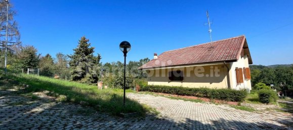 Villa de 2 dormitorios en San Paolo Solbrito, Italy No. 196682 16