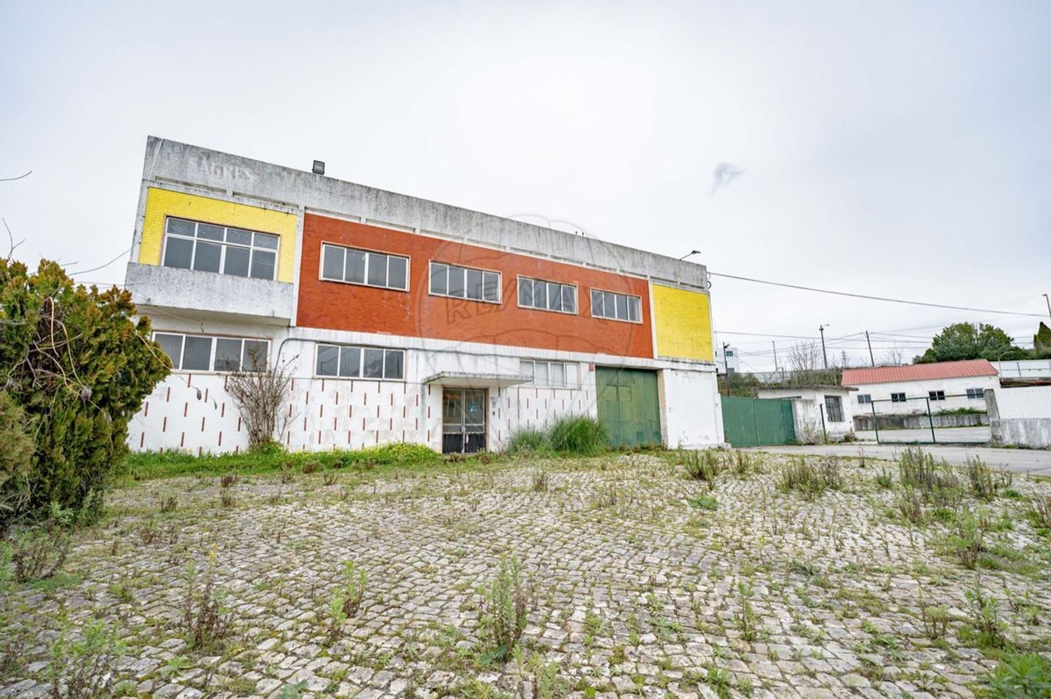  مستودع في Coimbra, Portugal 1228متر مربع رقم 66572