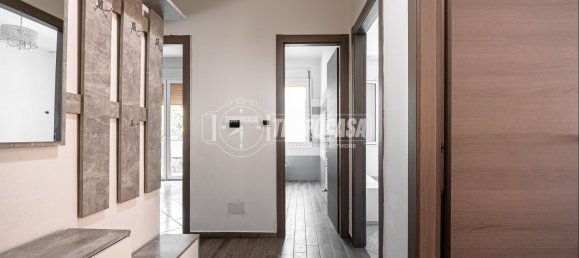 2 bedrooms Apartment in Faenza, Italy No. 266226 4