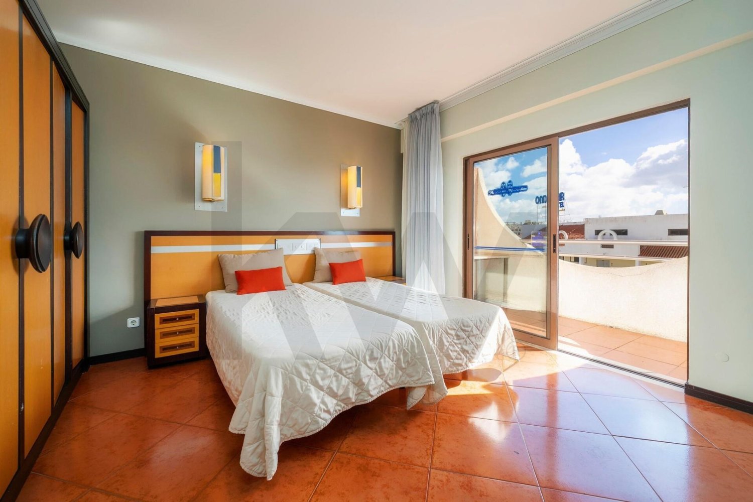 2 bedrooms Apartment in Albufeira, Portugal No. 11252