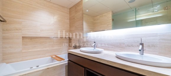 2 bedrooms Apartment for rent in Burj Khalifa, Dubai, UAE № 196139 16