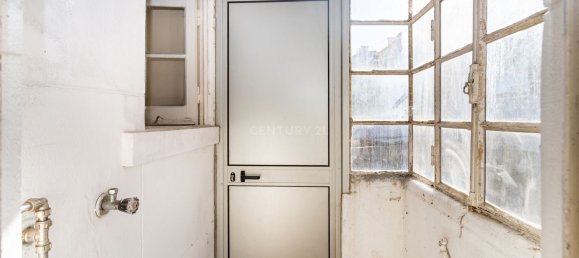 4 bedrooms House in Almada, Portugal No. 145513 32