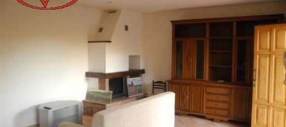 Villa de 10 divisões em Loro Ciuffenna, Italy N.º 234203 12