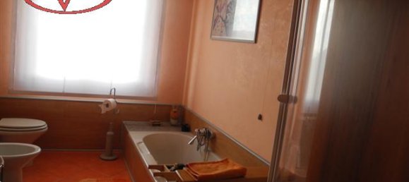 Villa de 10 divisões em Loro Ciuffenna, Italy N.º 234203 2