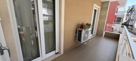 Квартира с 3 комнатами в Валенцано, Италия № 41894 6