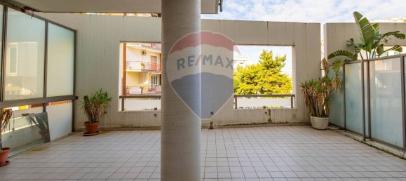 Квартира с 5 комнатами в Модуньо, Италия № 77161 8