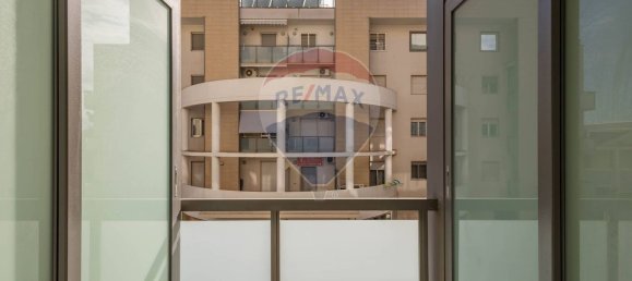 Квартира с 5 комнатами в Модуньо, Италия № 77161 5