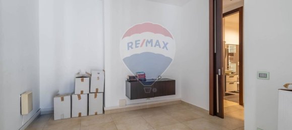 Квартира с 5 комнатами в Модуньо, Италия № 77161 31