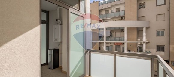 Квартира с 5 комнатами в Модуньо, Италия № 77161 3