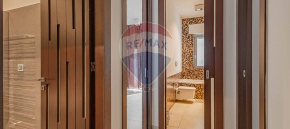 Квартира с 5 комнатами в Модуньо, Италия № 77161 23