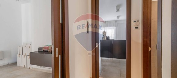 Квартира с 5 комнатами в Модуньо, Италия № 77161 24