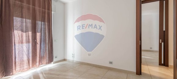 Квартира с 5 комнатами в Модуньо, Италия № 77161 30