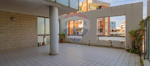 Квартира с 5 комнатами в Модуньо, Италия № 77161 7