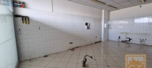 85m² Commercial property in Treviso, Italy No. 71335 4