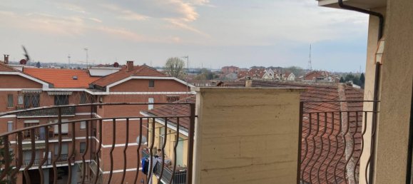2 bedrooms Apartment in Moncalieri, Italy No. 44355 5