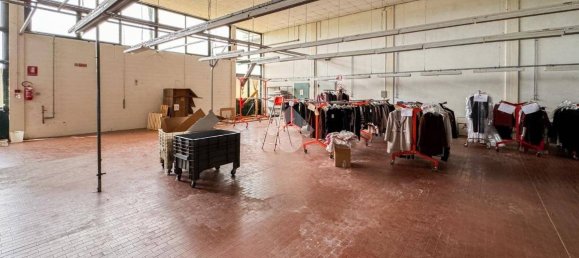4 rooms Warehouse in Soncino, Italy No. 70875 11