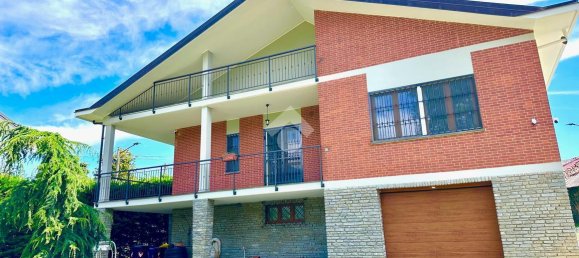 5 rooms Villa in Fiano, Italy No. 134356 2