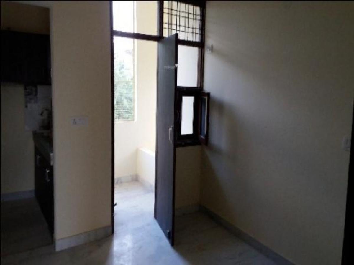 Studio in Gurgaon, India No. 24127