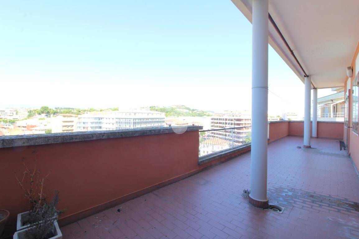 3 chambres Penthouse à Pescara, Italy No. 272875