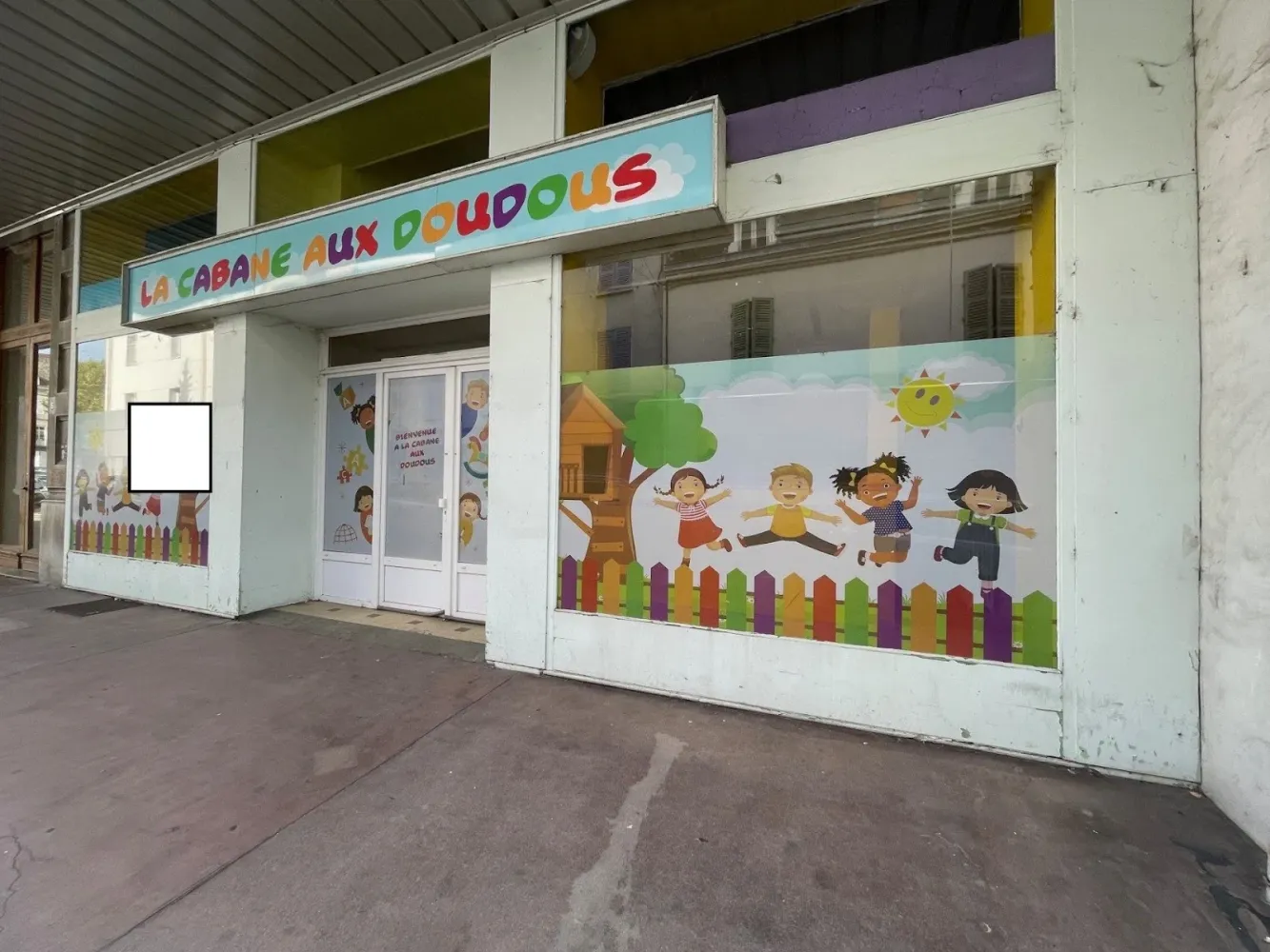 Imóvel comercial em Cusset, France 244 m² N.º 344911