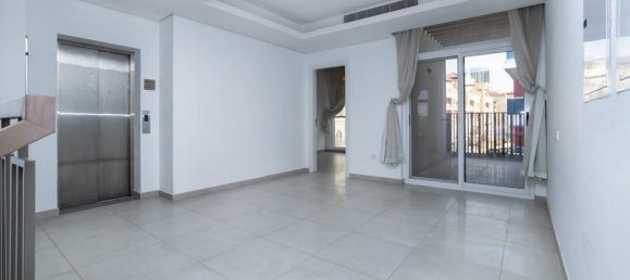 Villa de 4 dormitorios en Jumeirah Village Circle, UAE No. 111015 8