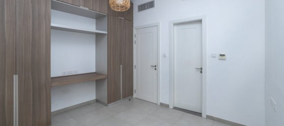 Villa de 4 dormitorios en Jumeirah Village Circle, UAE No. 111015 5