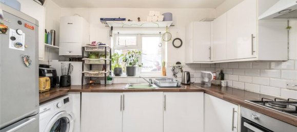 2 bedrooms Apartment in London, United Kingdom No. 12803 2