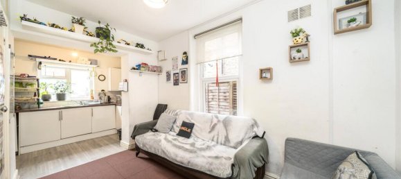 2 bedrooms Apartment in London, United Kingdom No. 12803 5