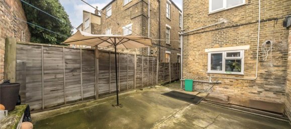 2 bedrooms Apartment in London, United Kingdom No. 12803 8