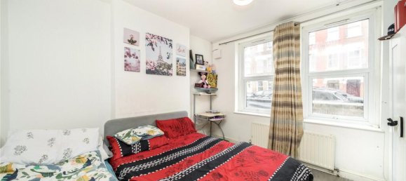 2 bedrooms Apartment in London, United Kingdom No. 12803 3