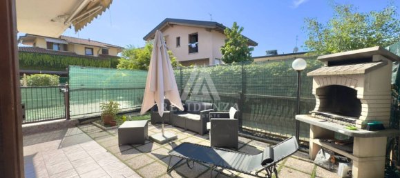Apartamento T2 em Boltiere, Italy N.º 261664 3