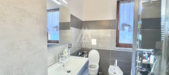 Apartamento T2 em Boltiere, Italy N.º 261664 8
