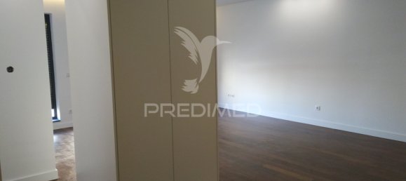 4 Schlafzimmer Wohnung in Porto, Portugal, Nr. 78906 3