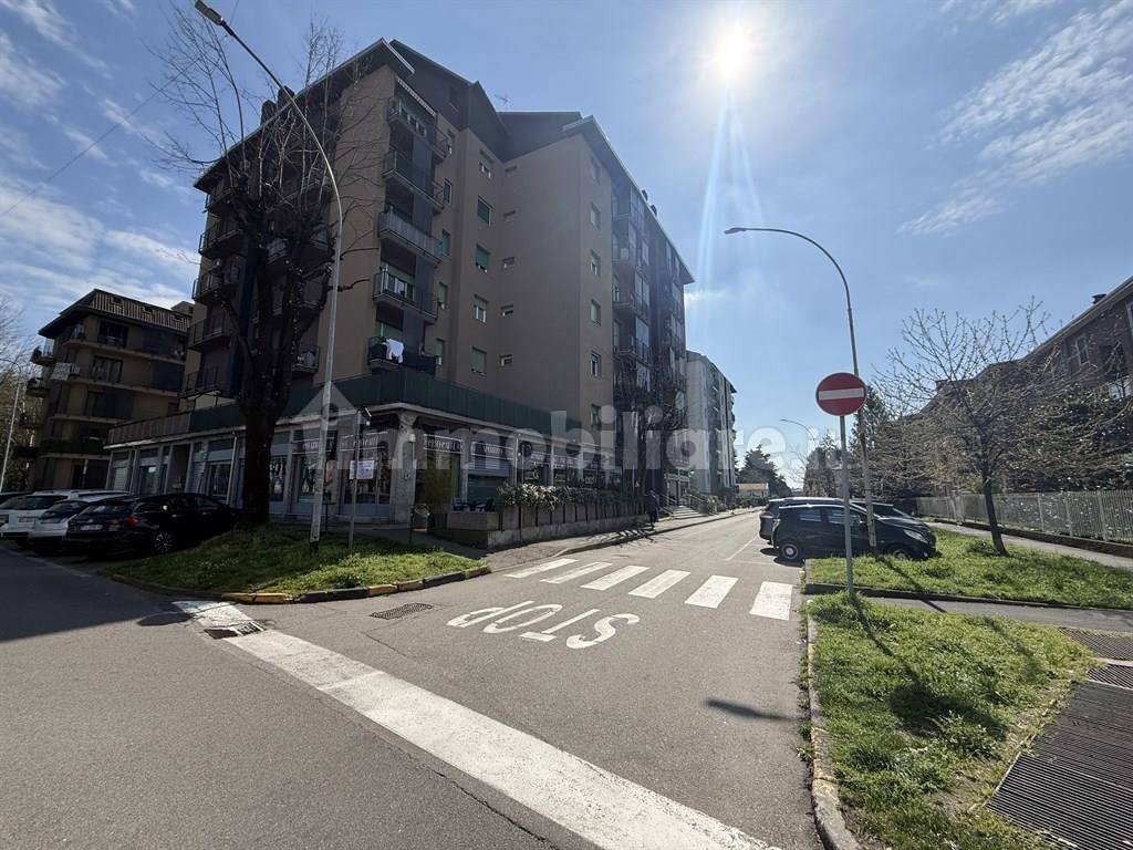 2 chambres Appartement à Vittuone, Italy No. 11695