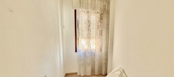 5 rooms Apartment in Chioggia, Italy No. 294561 6