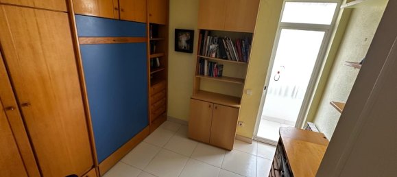 Apartamento de 4 dormitorios en Sants-Montjuïc, Spain No. 134759 33