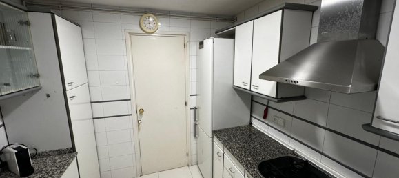 Apartamento de 4 dormitorios en Sants-Montjuïc, Spain No. 134759 32