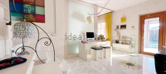 Villa de 3 dormitorios en Carrara, Italy No. 166495 3