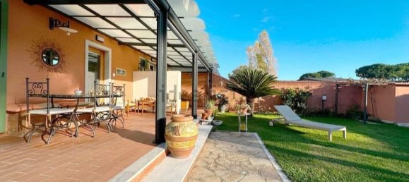 Villa de 3 dormitorios en Carrara, Italy No. 166495 32