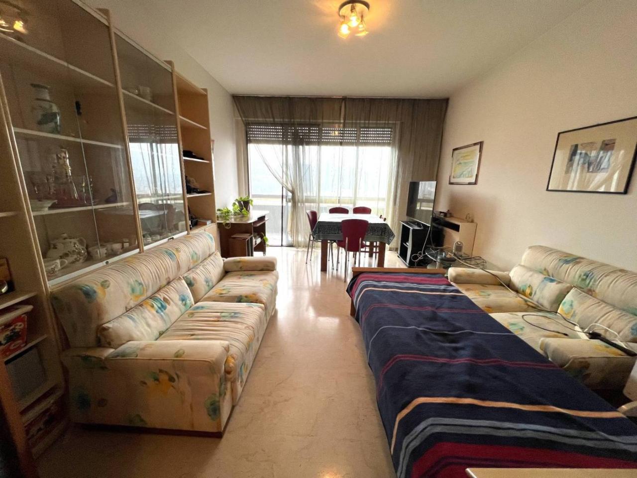 3 rooms Apartment in Como, Italy No. 36887