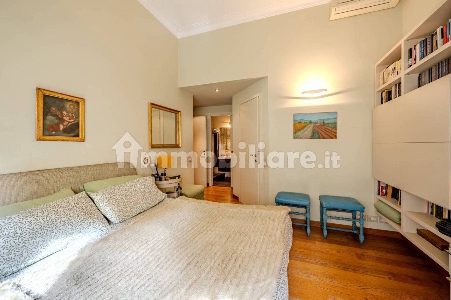 3 غرف نوم شقة في Genoa, Italy رقم 94383