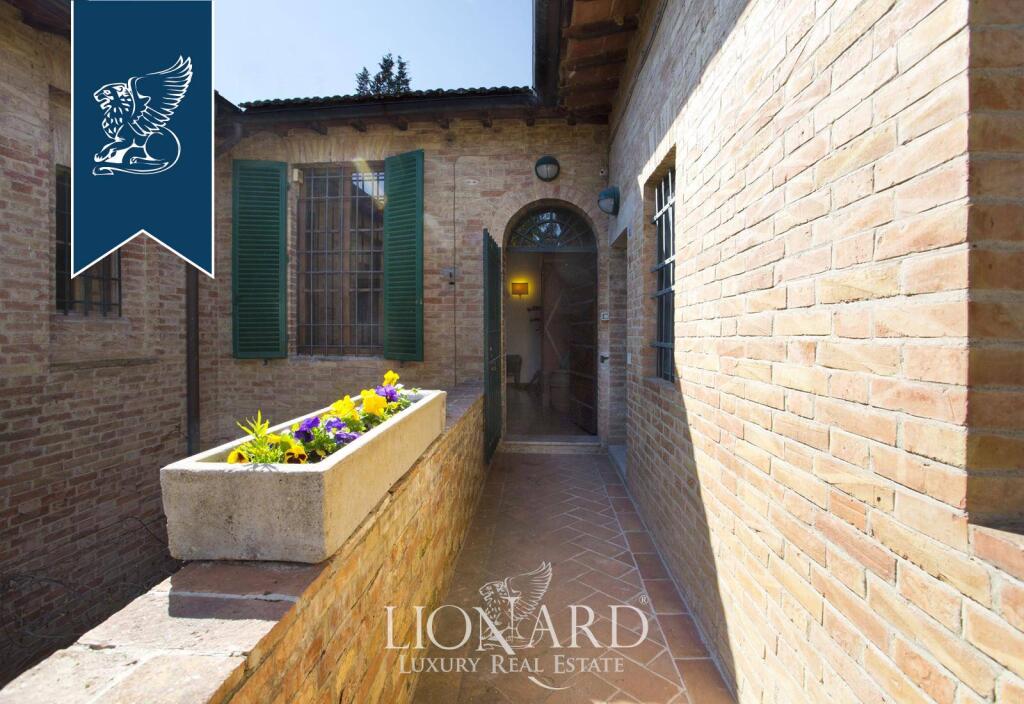 10 غرف نوم منزل في Siena, Italy رقم 320301
