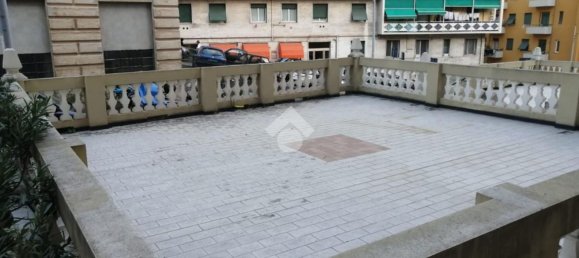 Gewerbliche Immobilie in Genoa, Italy 70m², Nr. 118335 8
