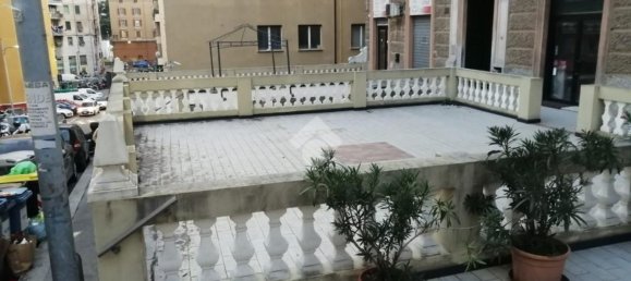 Gewerbliche Immobilie in Genoa, Italy 70m², Nr. 118335 9