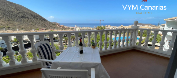 2 bedrooms Penthouse in Playa, Spain No. 15035 2