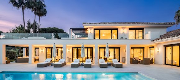 5 bedrooms Villa in Marbella, Spain No. 136719 25