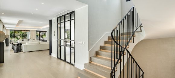 5 bedrooms Villa in Marbella, Spain No. 136719 23