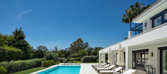5 bedrooms Villa in Marbella, Spain No. 136719 15